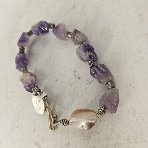 Amethyst, mother of pearl, and‎ silver bracelet - Picture 3 of 13